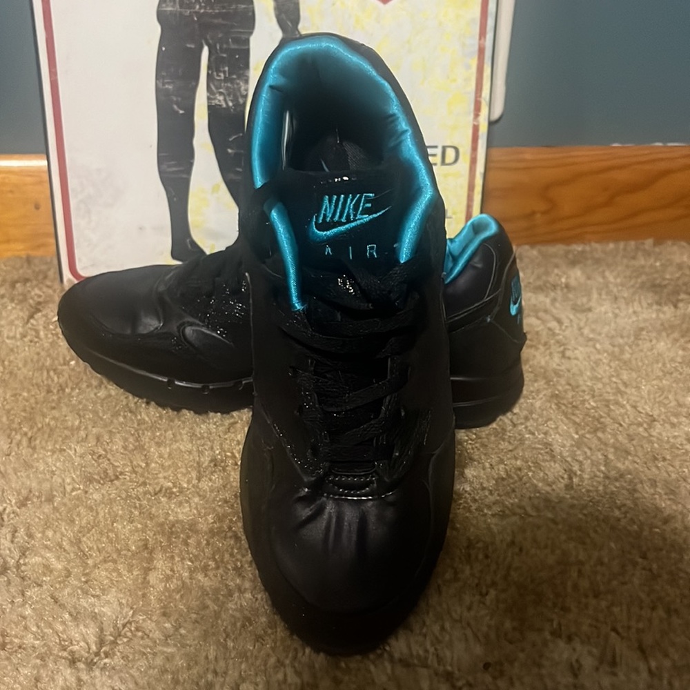 Nike Air